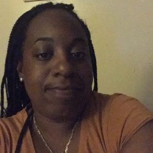 Meet your Posher, Malahika